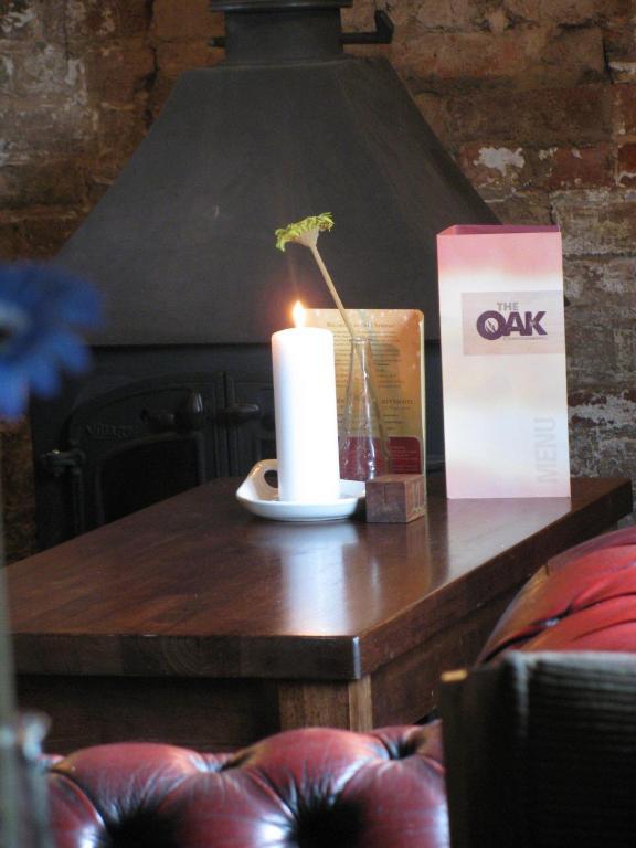 Oak Inn Upton Snodsbury Kültér fotó