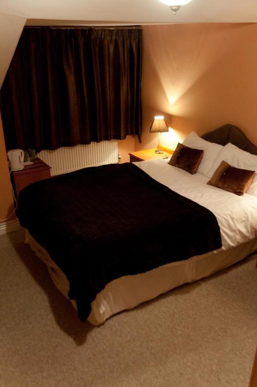 Oak Inn Upton Snodsbury Szoba fotó